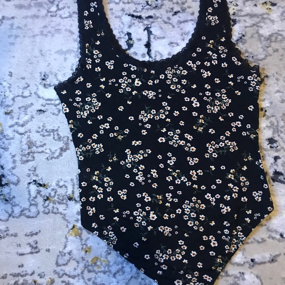Black floral bodysuit - Picture 2 of 2